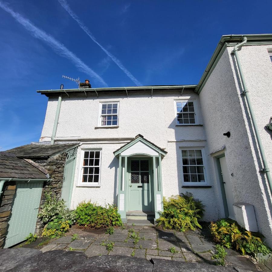 Peggy Hill Ambleside